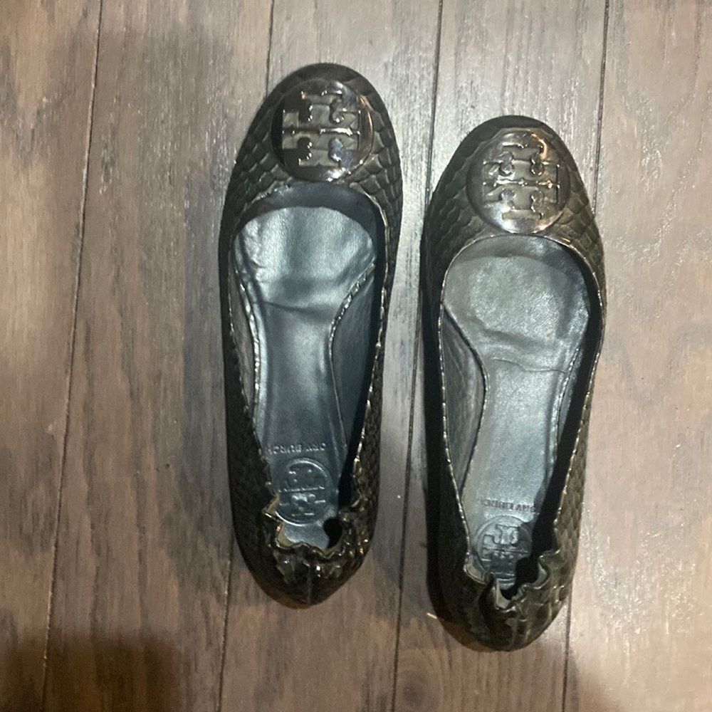 Tory Burch women flat loafers